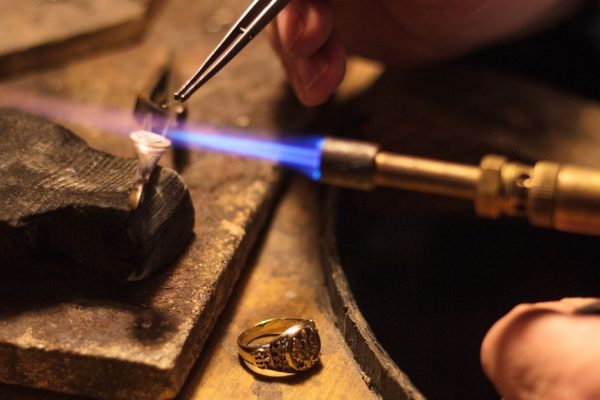 xr:d:DAFUqFOMswQ:3,j:1780215101,t:23011121